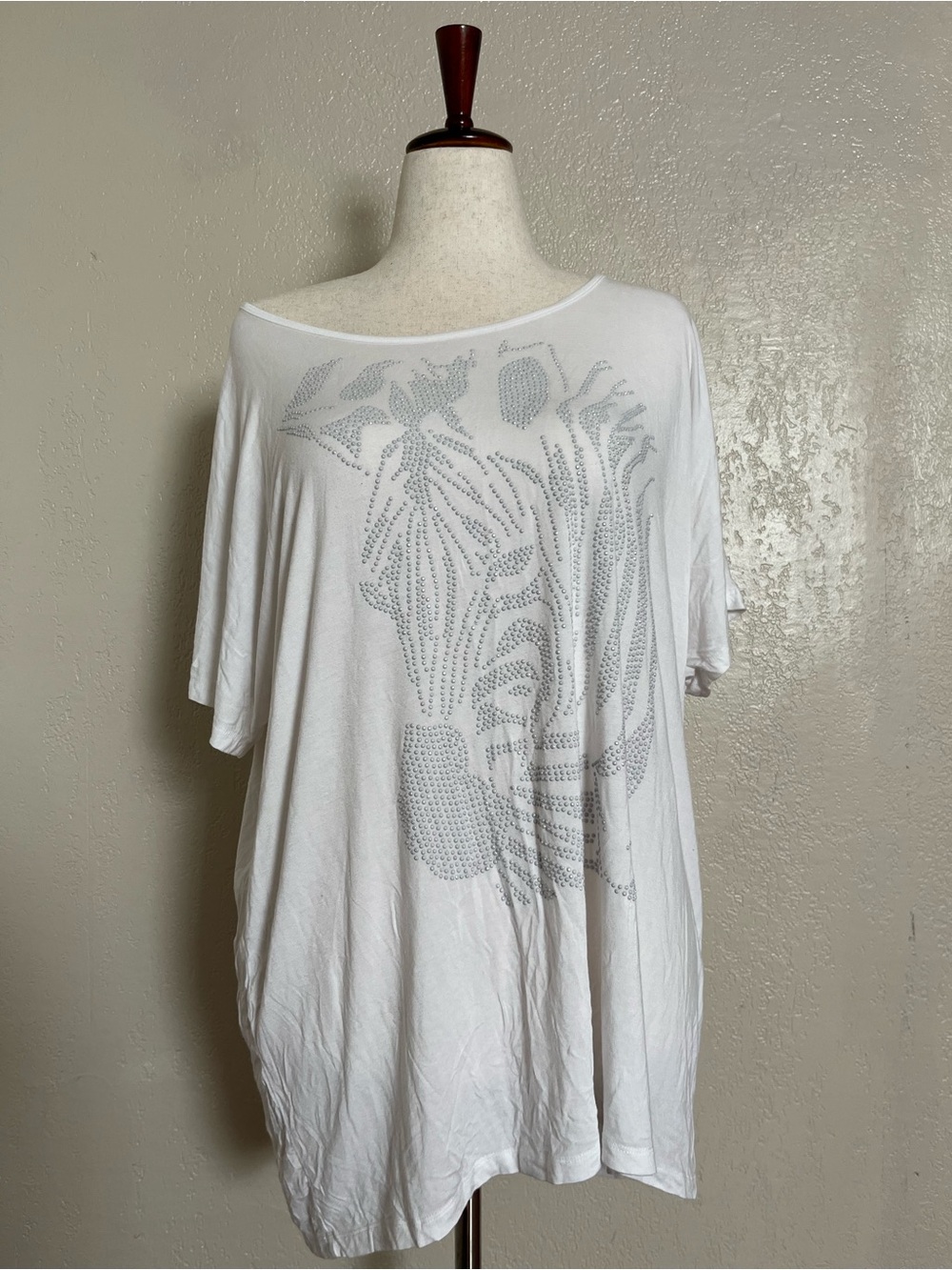 CJ Banks White Short Sleeve Rhinestone Zebra Tee